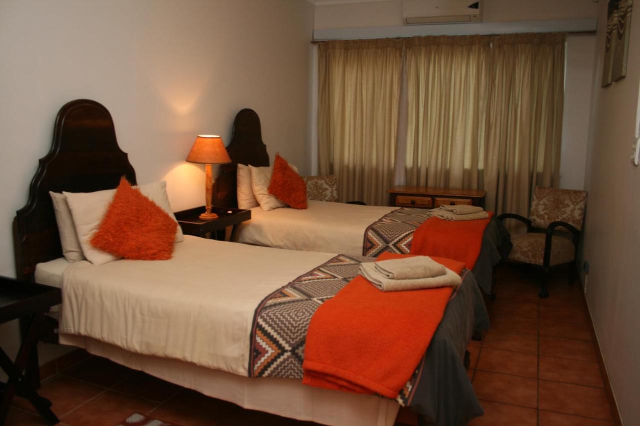 Babbling Brook B&B Closes At Half Past Eight Empangeni Esterno foto