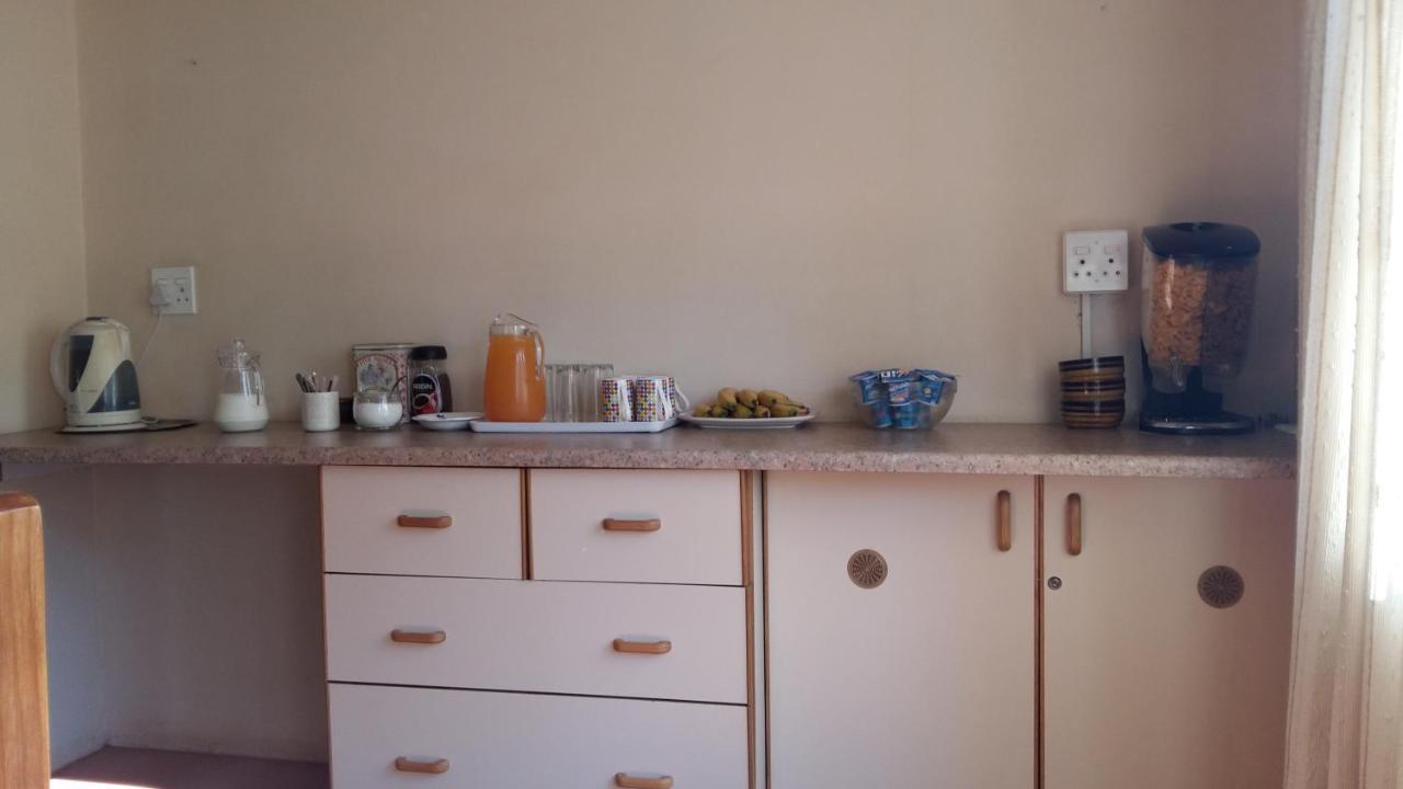 Babbling Brook B&B Closes At Half Past Eight Empangeni Esterno foto
